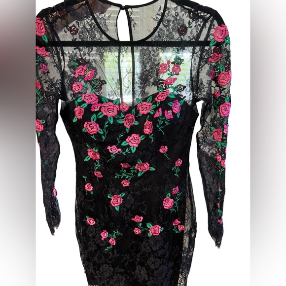 Bebe Pencil Lace Dress Embroidered Size 4 Black Flowers Nightout Party - Picture 5 of 10